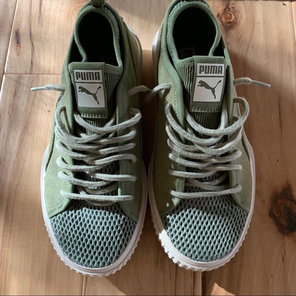 Pumas shoes